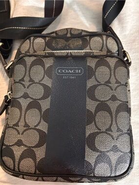 Coach Heritage Stripe Flight F70589 Camera Crossbody